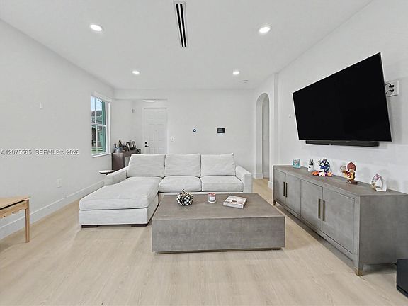 5th image of 13837 SW 273rd Ter