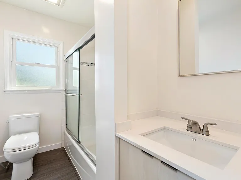 5560 Packard St #5560 — Photo 9