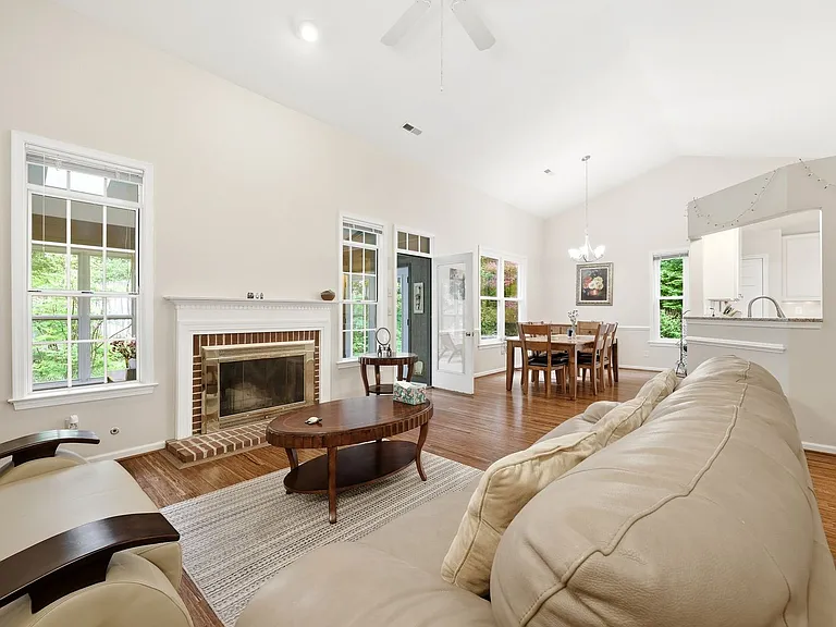 1634 Brightfield Pl — Photo 5