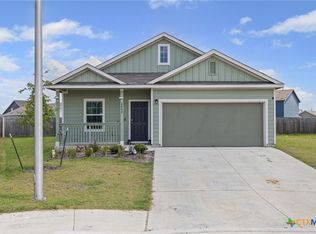 2402 Sunray Ct, Lockhart, TX 78644