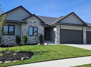8010 S 183rd St, Omaha, NE 68136