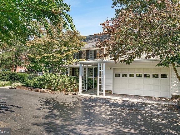 4th image of 196 Brecks Ln