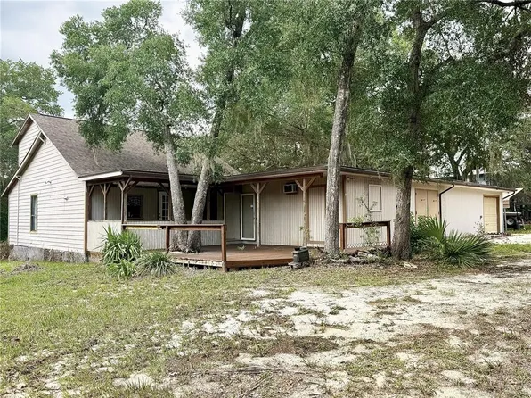 25600 SE 152nd Pl, Umatilla, FL 32784