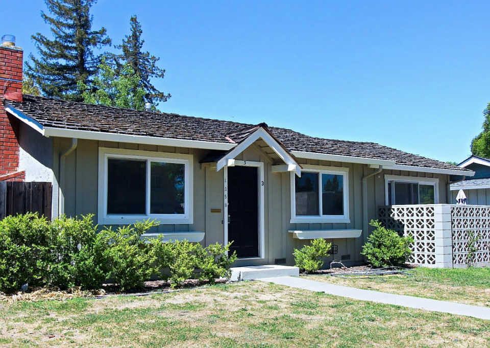 1st image of 1359 Kingfisher Way