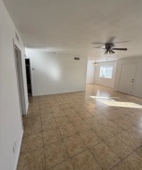 5115 N 22nd Ave #10 — Photo 11