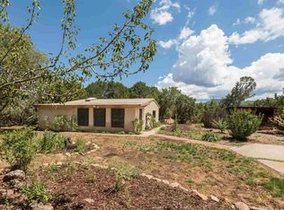 27 Old Agua Fria Rd E, Santa Fe, NM 87508