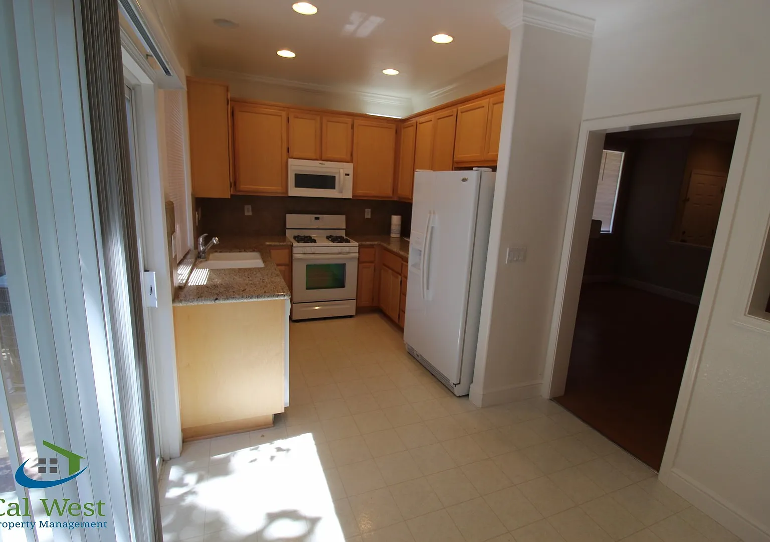 $3,895 - Beautiful 3bd/2.5ba Townhouse in the Palmia Community near Hwy 85 and Cottle! — Photo 4