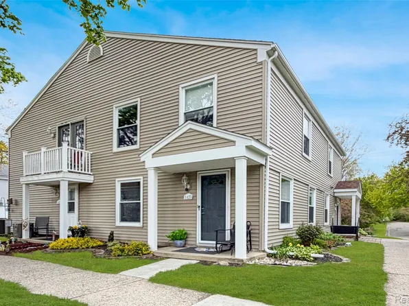 1425 Hobnail Ct, Davison, MI 48423