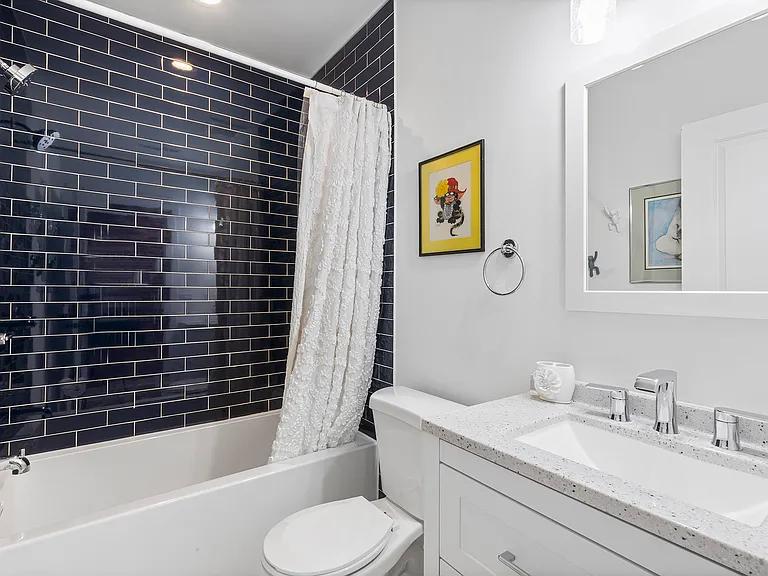 4638 Locust St — Photo 23