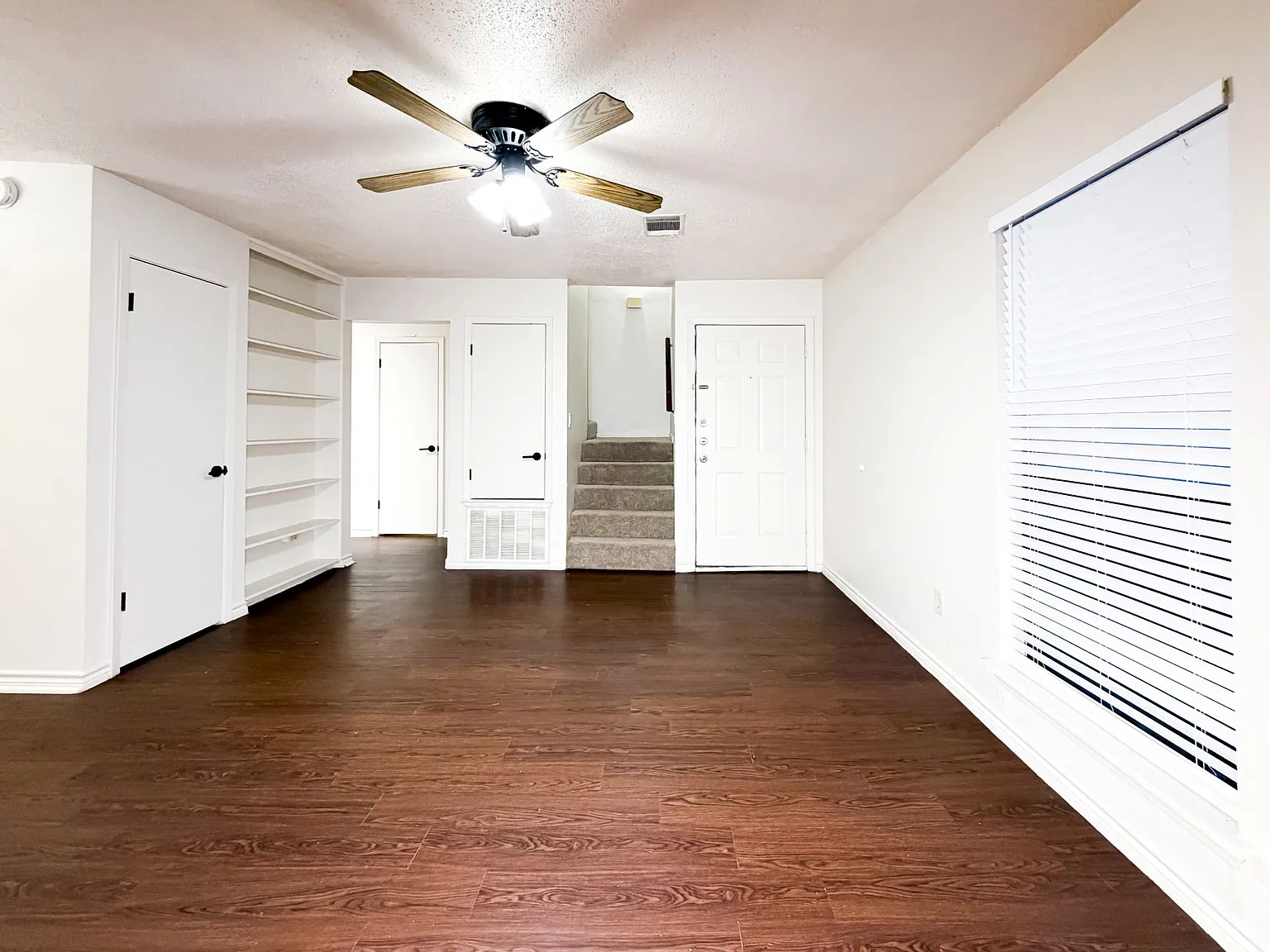 Stoneridge Apartments — Photo 2