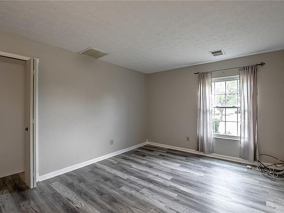 2nd image of 13972 Oakbrook Dr #3972