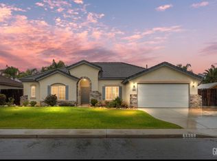 9800 Salerosa Ct, Bakersfield, CA