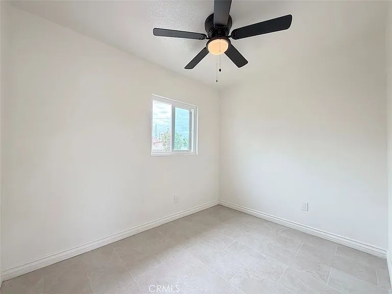 3820 W Valencia Dr — Photo 15