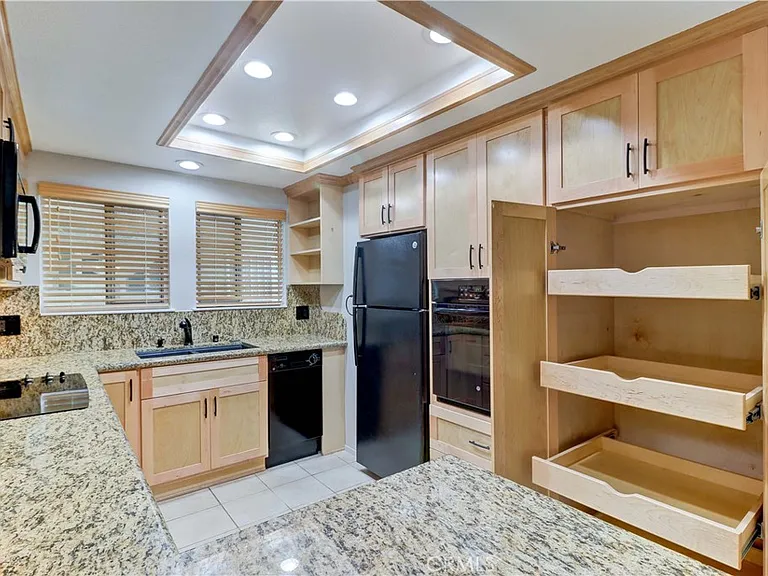 661 Avenida Sevilla #B — Photo 15