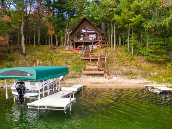 N1944 20th Dr, Wautoma, WI 54982