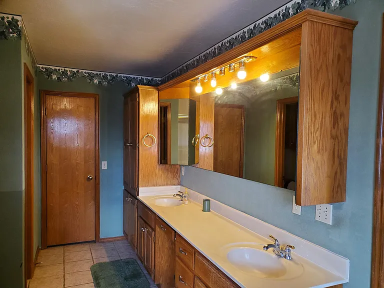 441 Cactus Rd — Photo 10