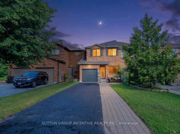15 Bruce Cres, Barrie, ON L4N 8T8