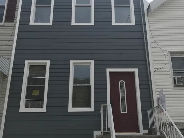 270 Webster Avenue image 1 of 29