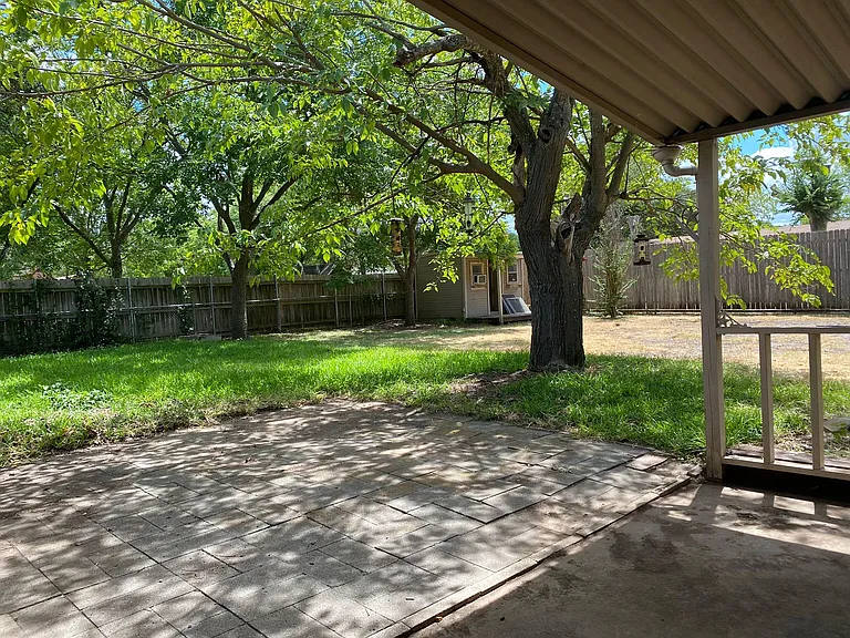 600 Bellaire Dr — Photo 25