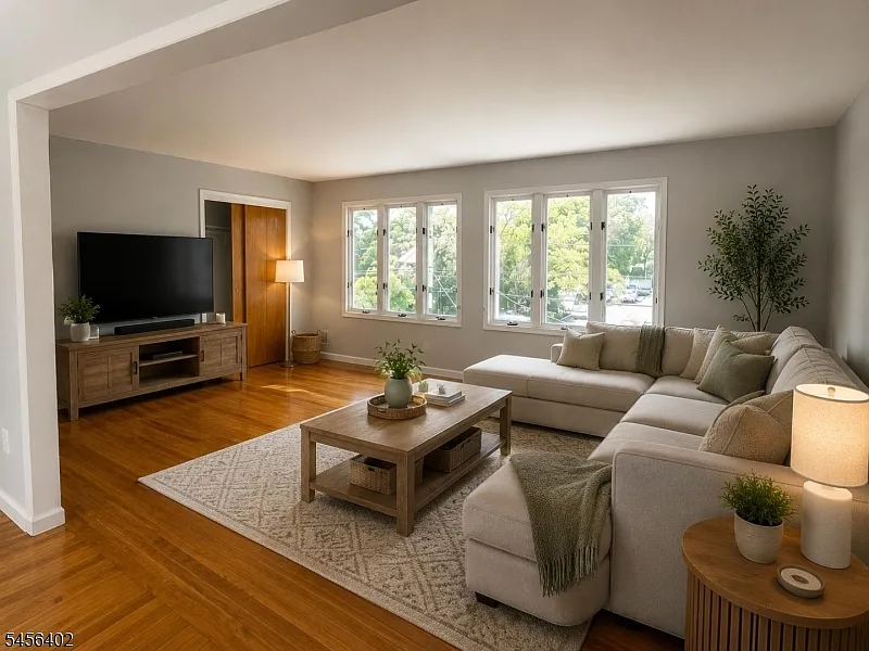 3 bed, 2.0 bath, $2,700 — Photo 3