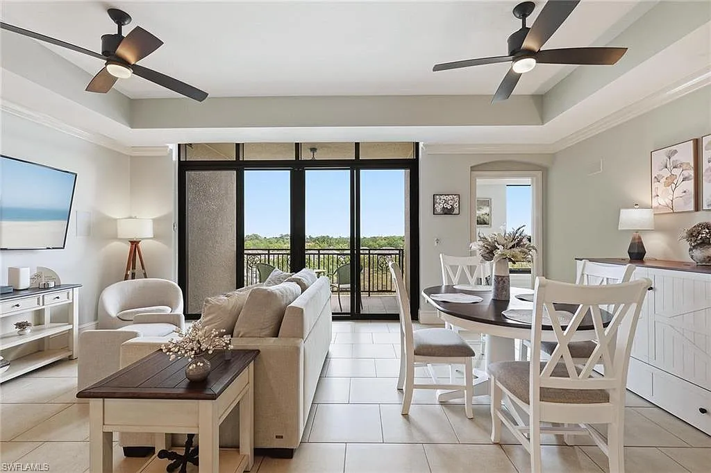 1 bed, 1.0 bath, 1088 sqft, $9,000 — Photo 2