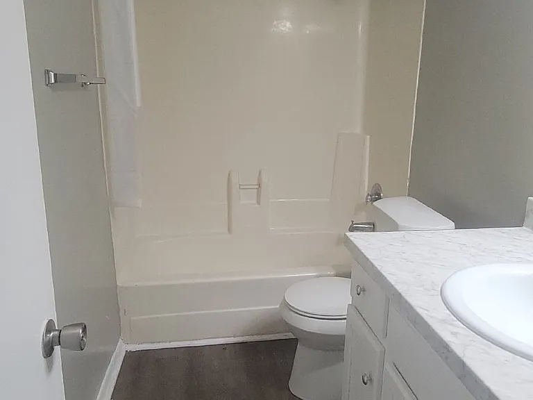 906 Candlewood Dr NW #A — Photo 11