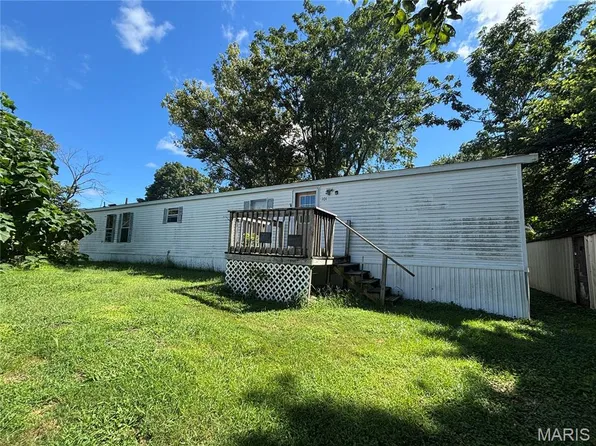 101 Union St, Pocahontas, IL 62275