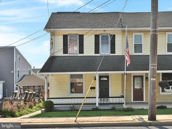 5 S Market St, Mount Joy, PA 17552