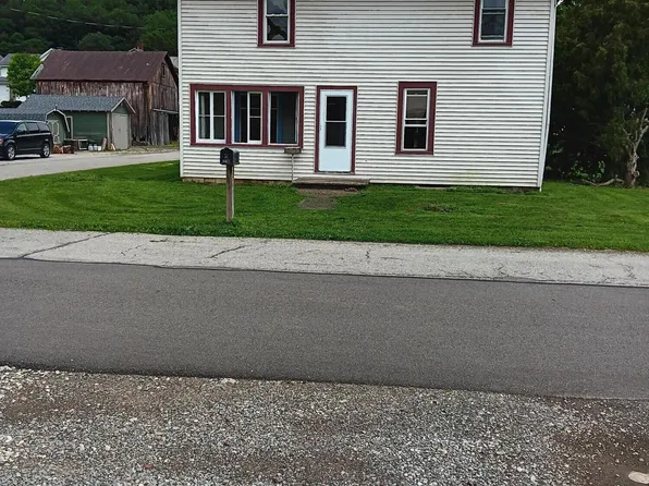 323 Galation St, Glenmont, OH 44628