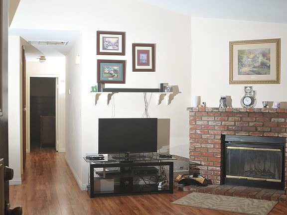 3rd image of 15262 Monterey Ave