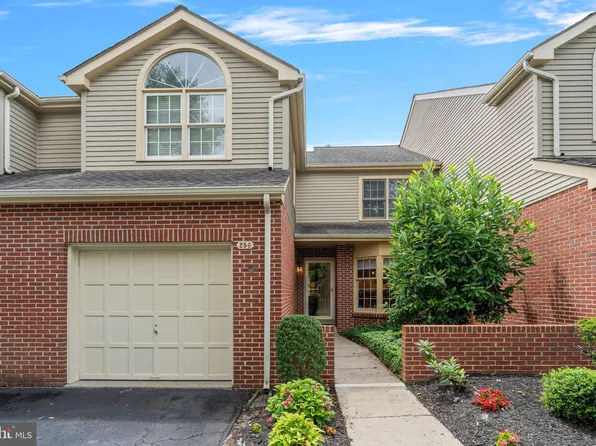256 Towyn Ct, Lower Gwynedd, PA 19002