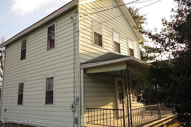 2nd image of 633 York Ave