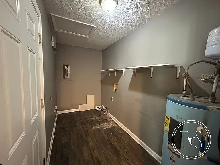 982 White Cir — Photo 5