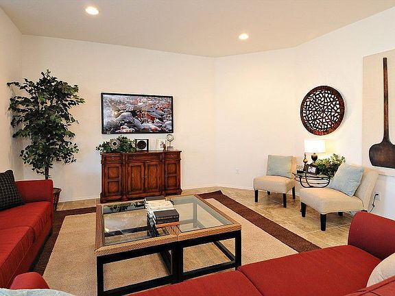 5th image of 684 W Camino Tunera