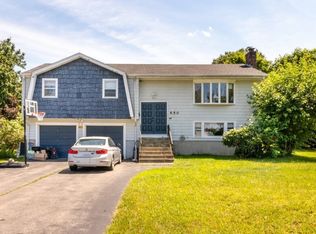 650 East St, Walpole, MA 02081