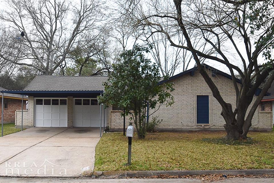 1st image of 10534 Summerbrook Dr