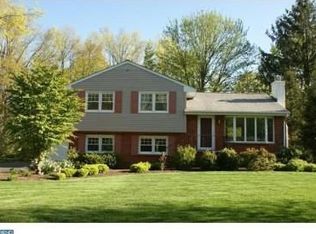 26 Wash Cross Penn Rd, Pennington, NJ 08534