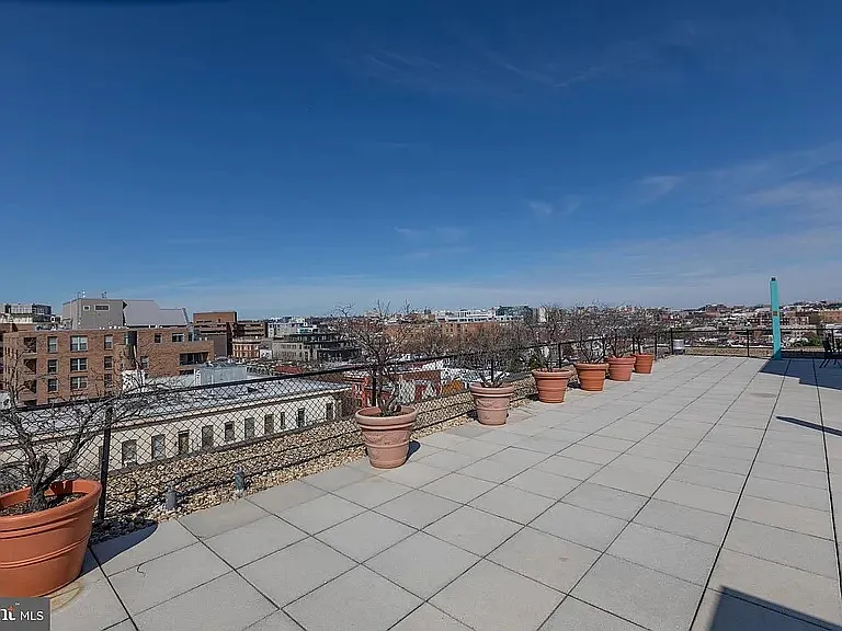 1718 P St NW #611 — Photo 23