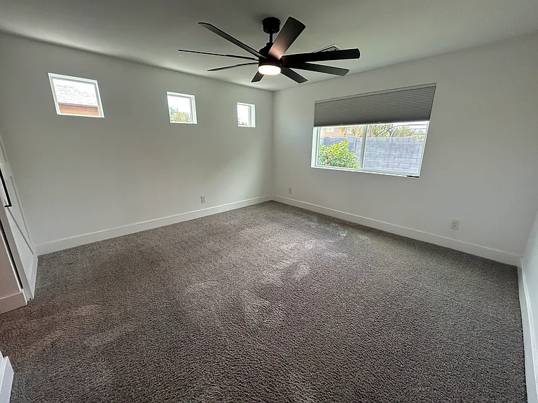 3507 E Claire Dr — Photo 19