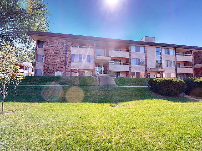 611 Regency Way — Photo 27