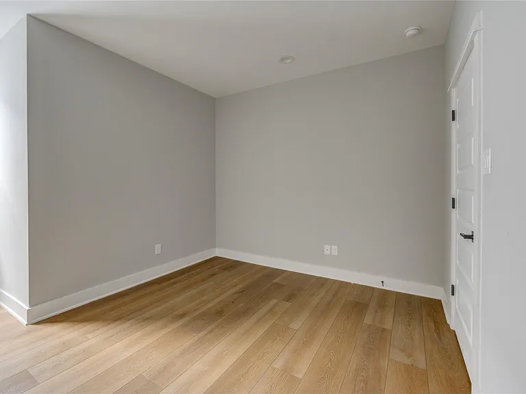 4220 McKinley St — Photo 31