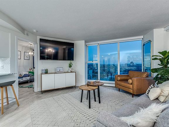 5th image of 1009 Expo Blvd #3503
