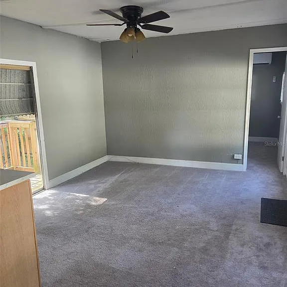 906 Estelle Ave — Photo 3