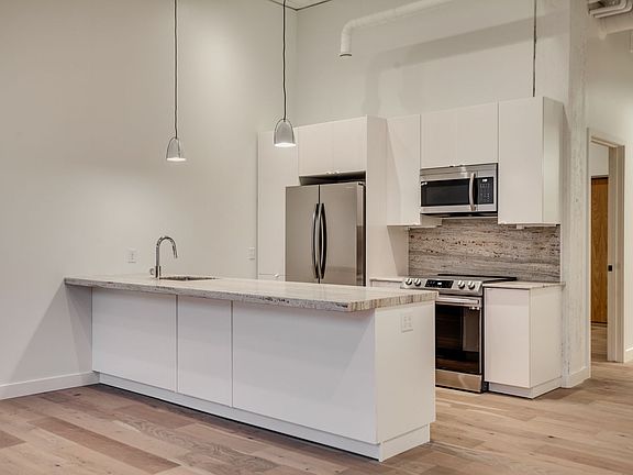 3rd image of 200 2nd Ave N #10