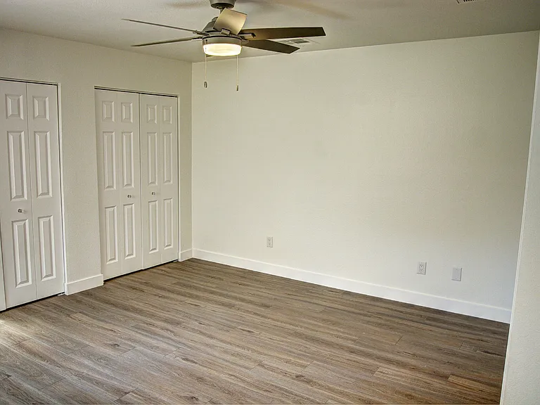 140 Willow Lake Dr — Photo 14