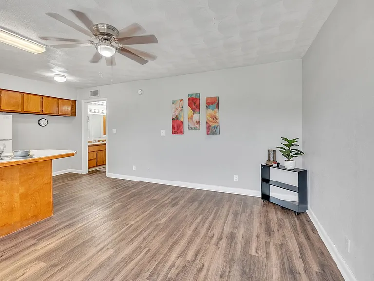 The Woods Apartments — Photo 15