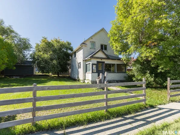 521 Pacific Avenue, Kerrobert, SK S0L 1R0