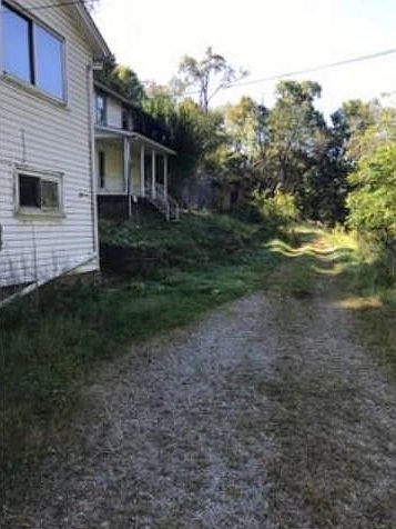 2nd image of 760 Webster Hollow Rd #768