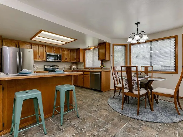 3177 E Stone Point Dr — Photo 6