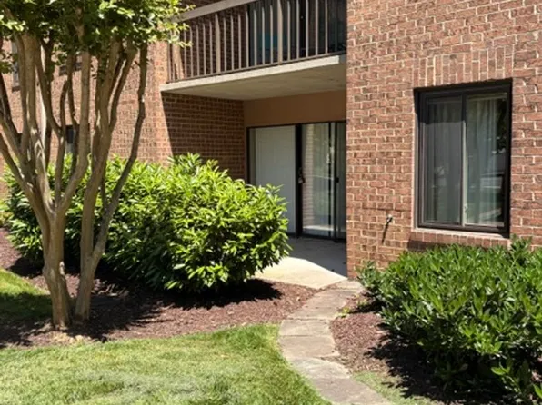 11405 Commonwealth Dr APT T1, North Bethesda, MD 20852